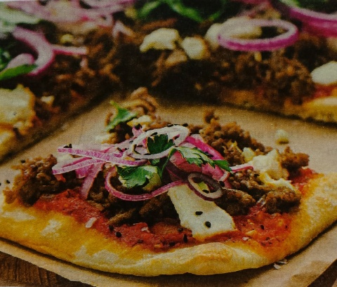 bild: pizza tuerkische art